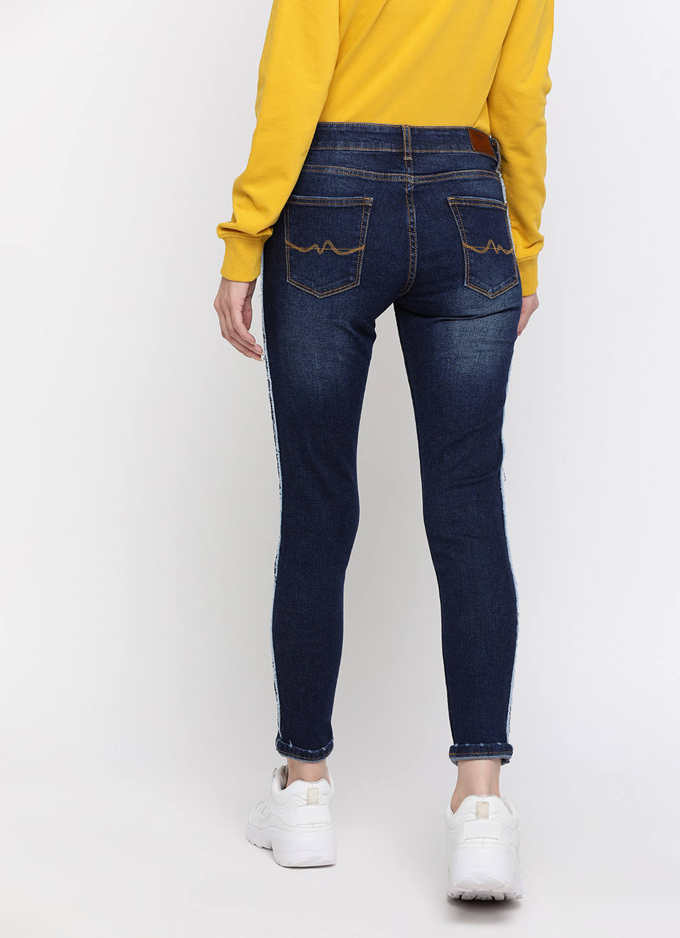 Lola Skinny Fit Mid Waist Jeans, , large image number 3