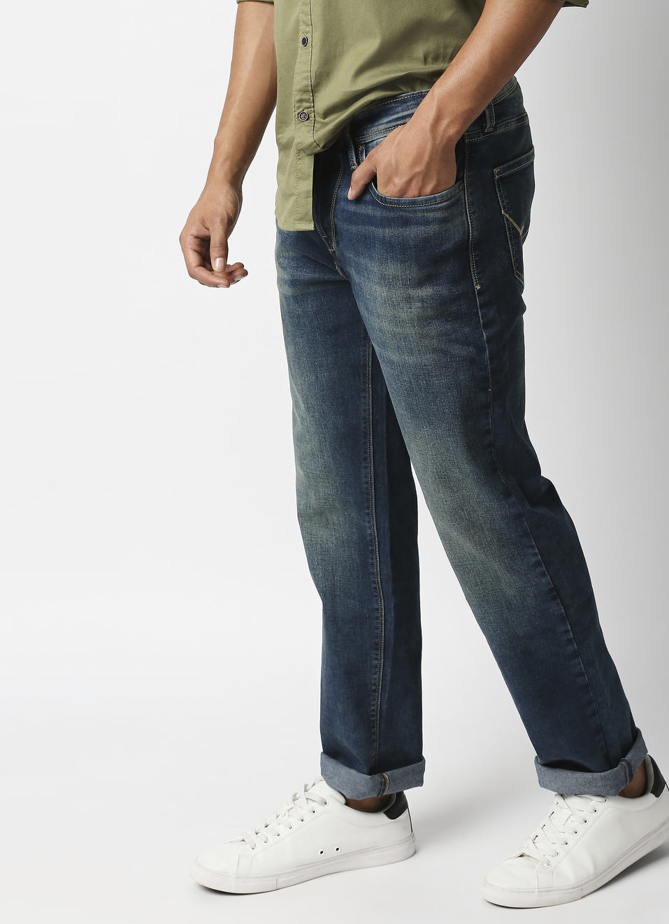 Kingston Relaxed Fit Mid Waist Straight Leg Jeans, , large image number 2