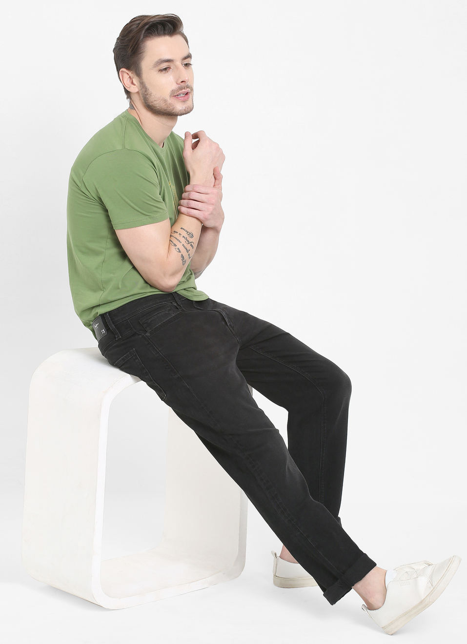 Cash Straight Fit Mid Waist Straight Leg Jeans, , large image number 2