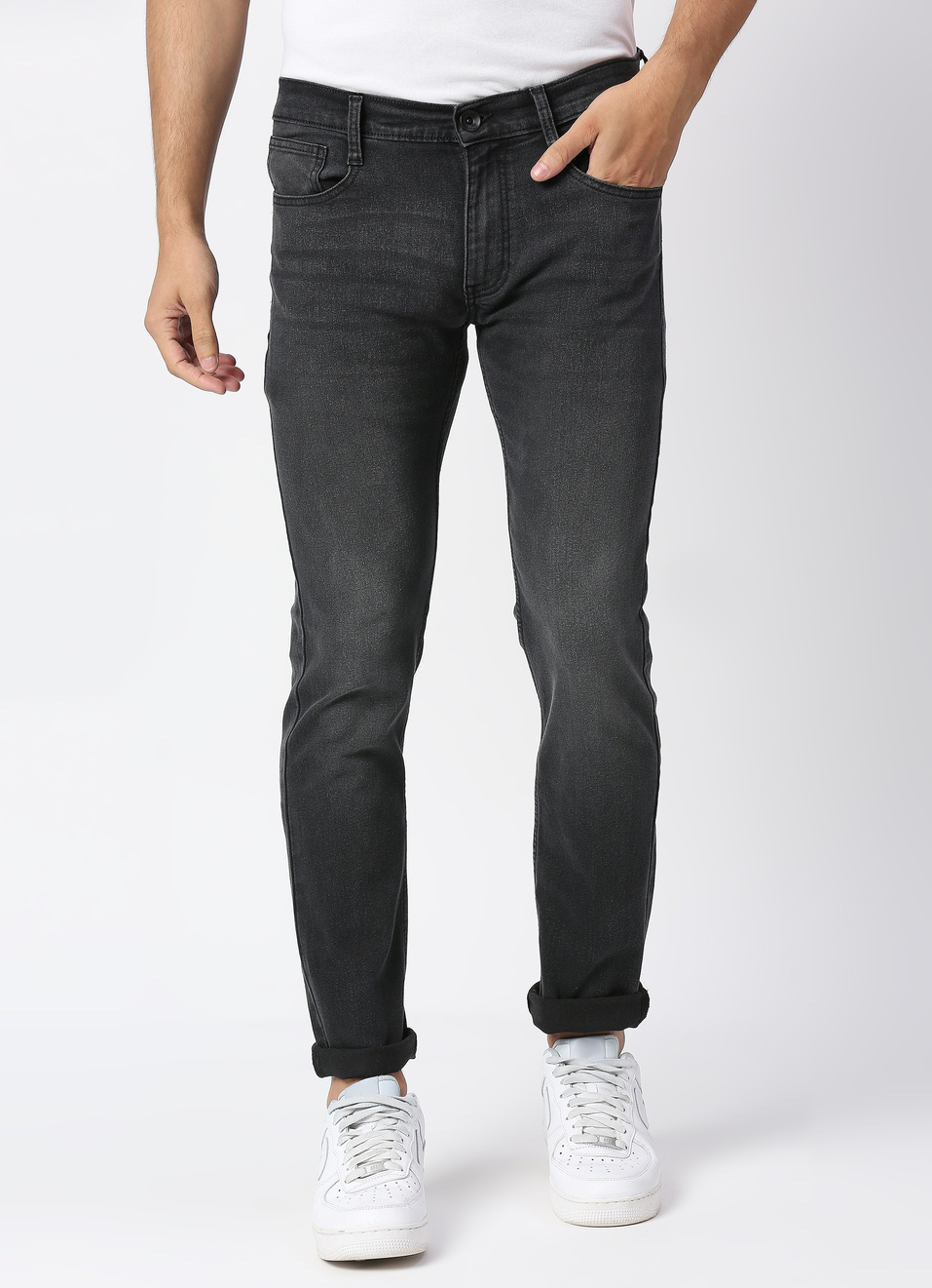 Men Black Low Rise Tapered Fit Stretchable Jeans, , large image number 1