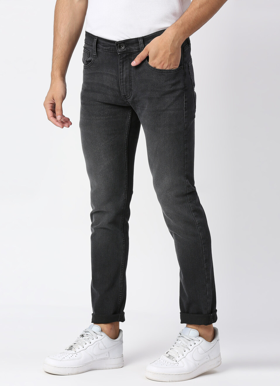 Men Black Low Rise Tapered Fit Stretchable Jeans, , large image number 3