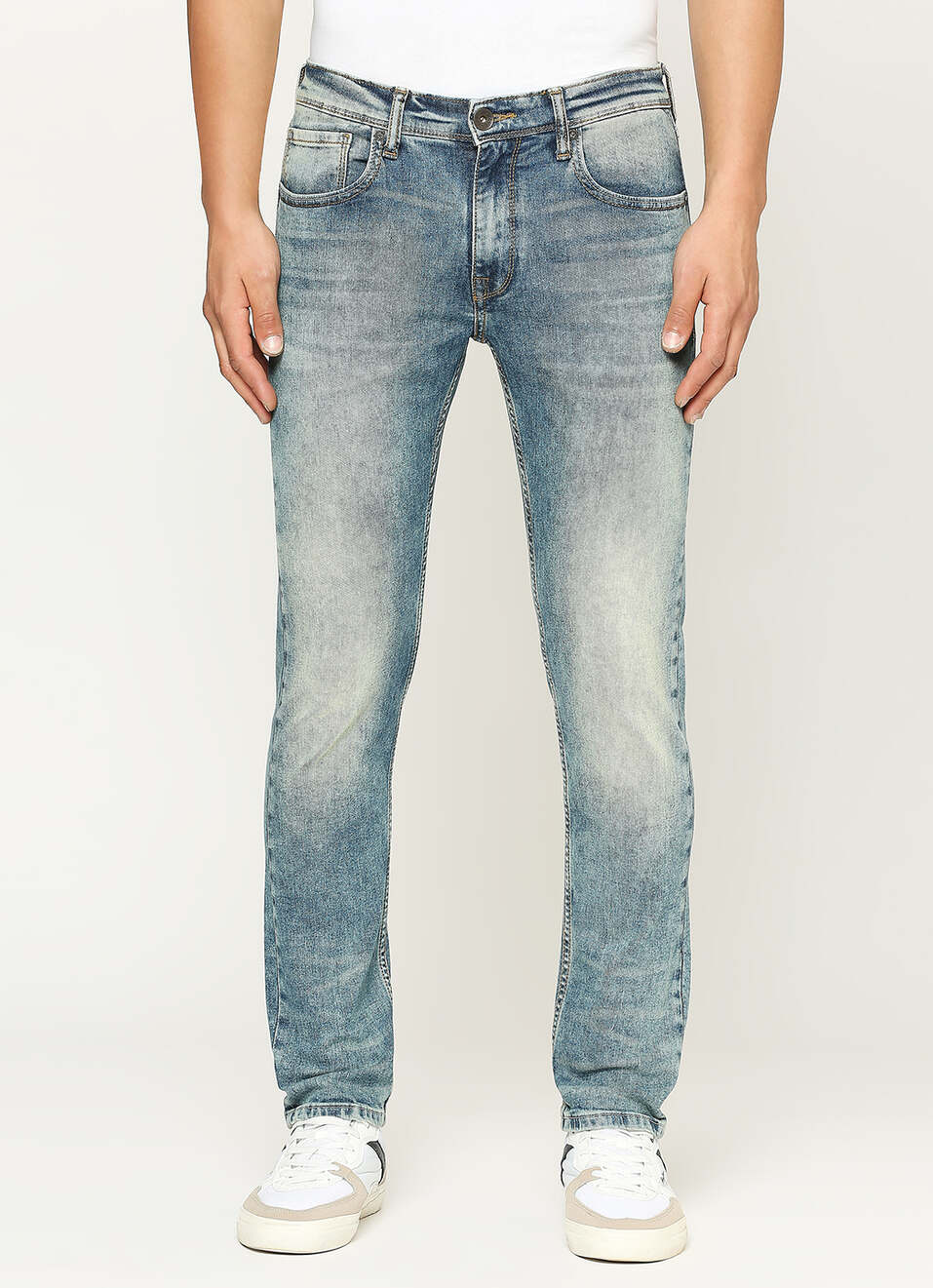 Tapered Vapour Fit Low Waist Jeans, , large image number 2