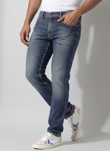 Tapered Vapour Tapered Fit Low Waist Jeans
