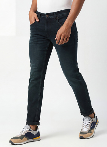 Tapered Vapour Tapered Fit Low Waist Jeans