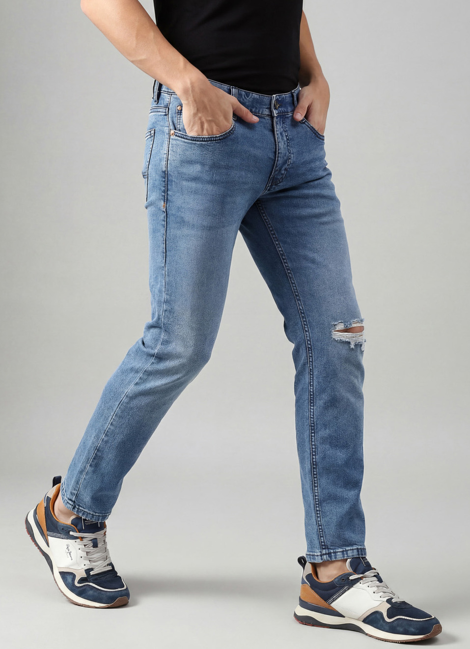 Men Blue Low Rise Distressed Slim Fit Stretchable Jeans, , large image number 0