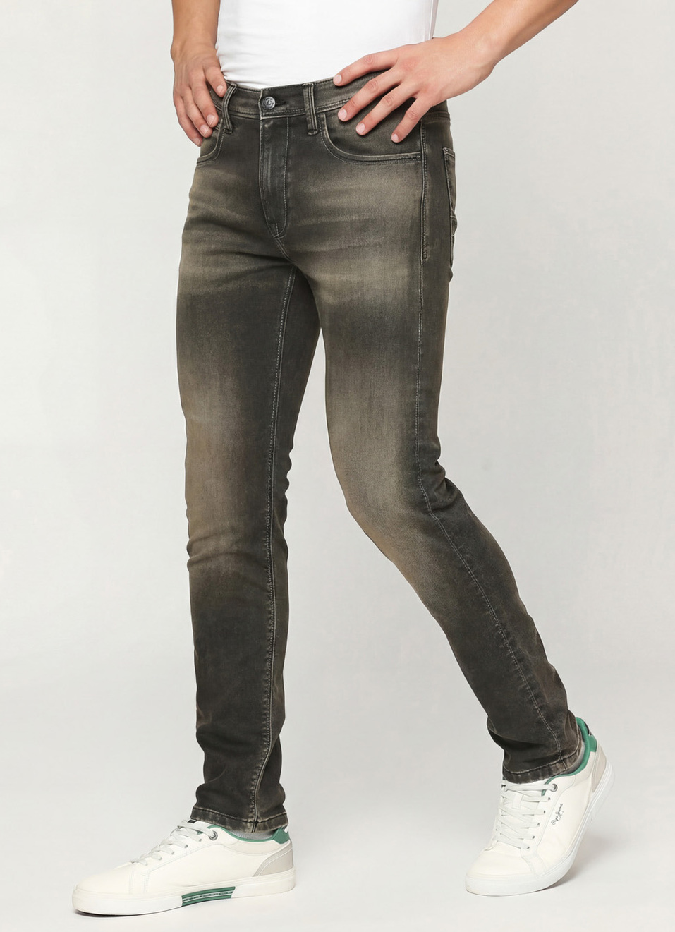 Vapour Tinted Black Low Rise Slim Fit Tapered Jeans, , large image number 0
