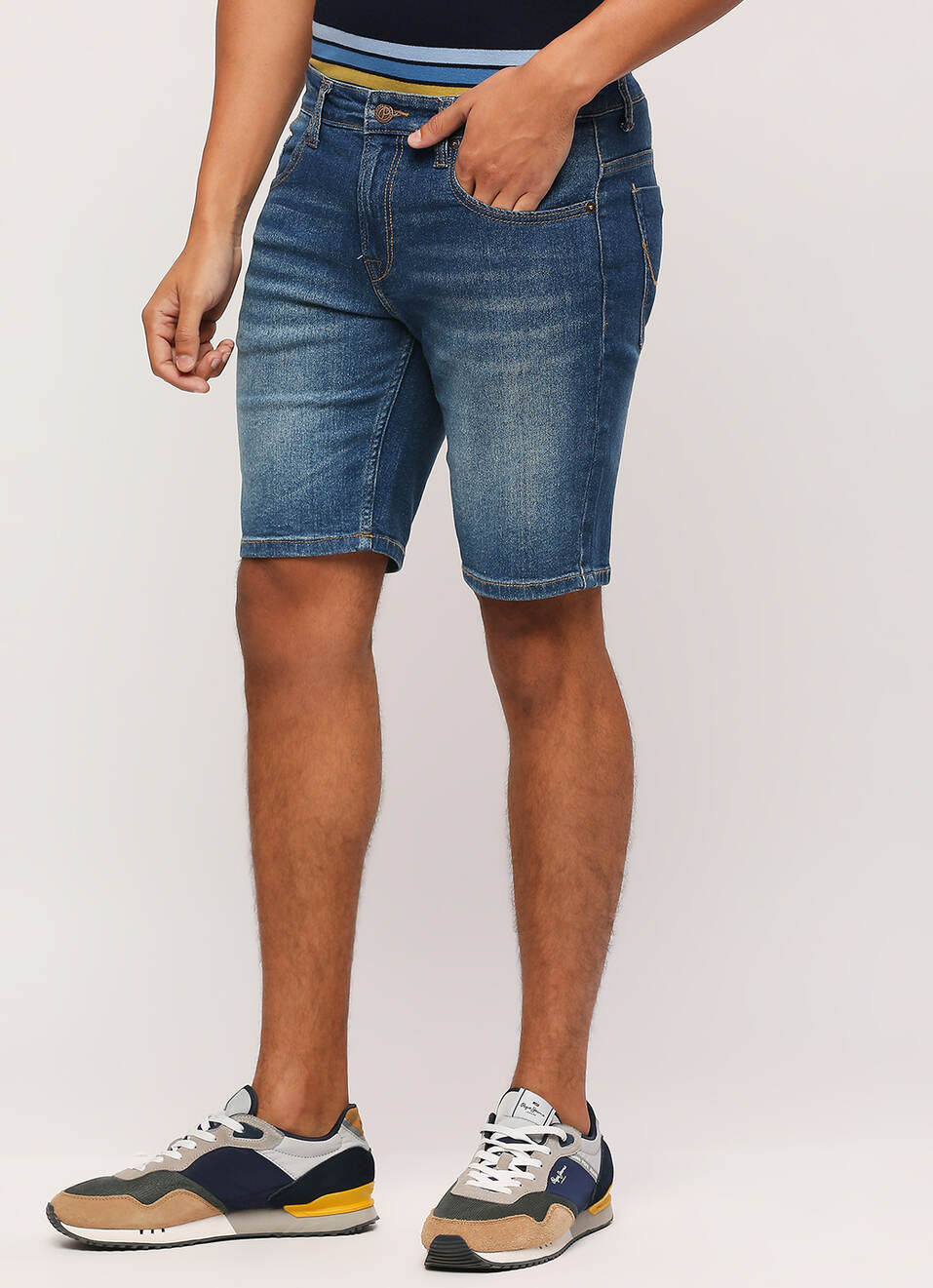 Chinox Blue Mid Waist Regular Fit Shorts, , large image number 7