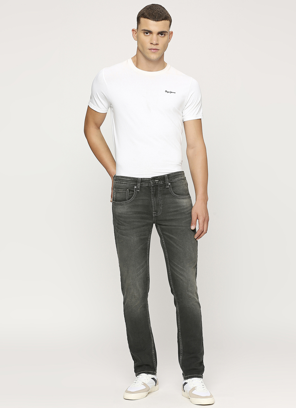 Vapour Black Low Rise Slim Fit Tapered Jeans, , large image number 1