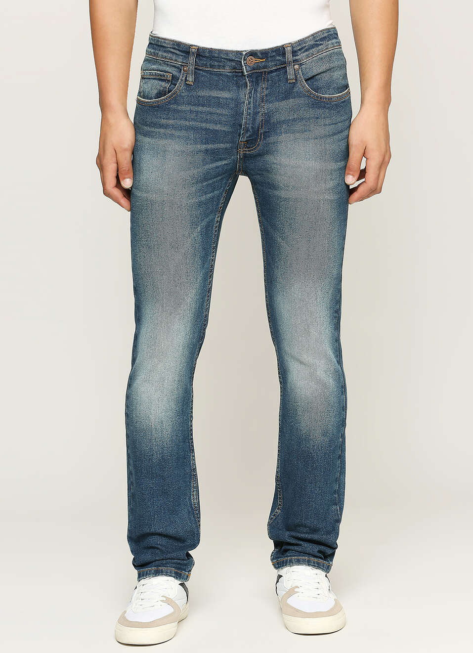 Cash Mid Rise Straight Fit Jeans, , large image number 2
