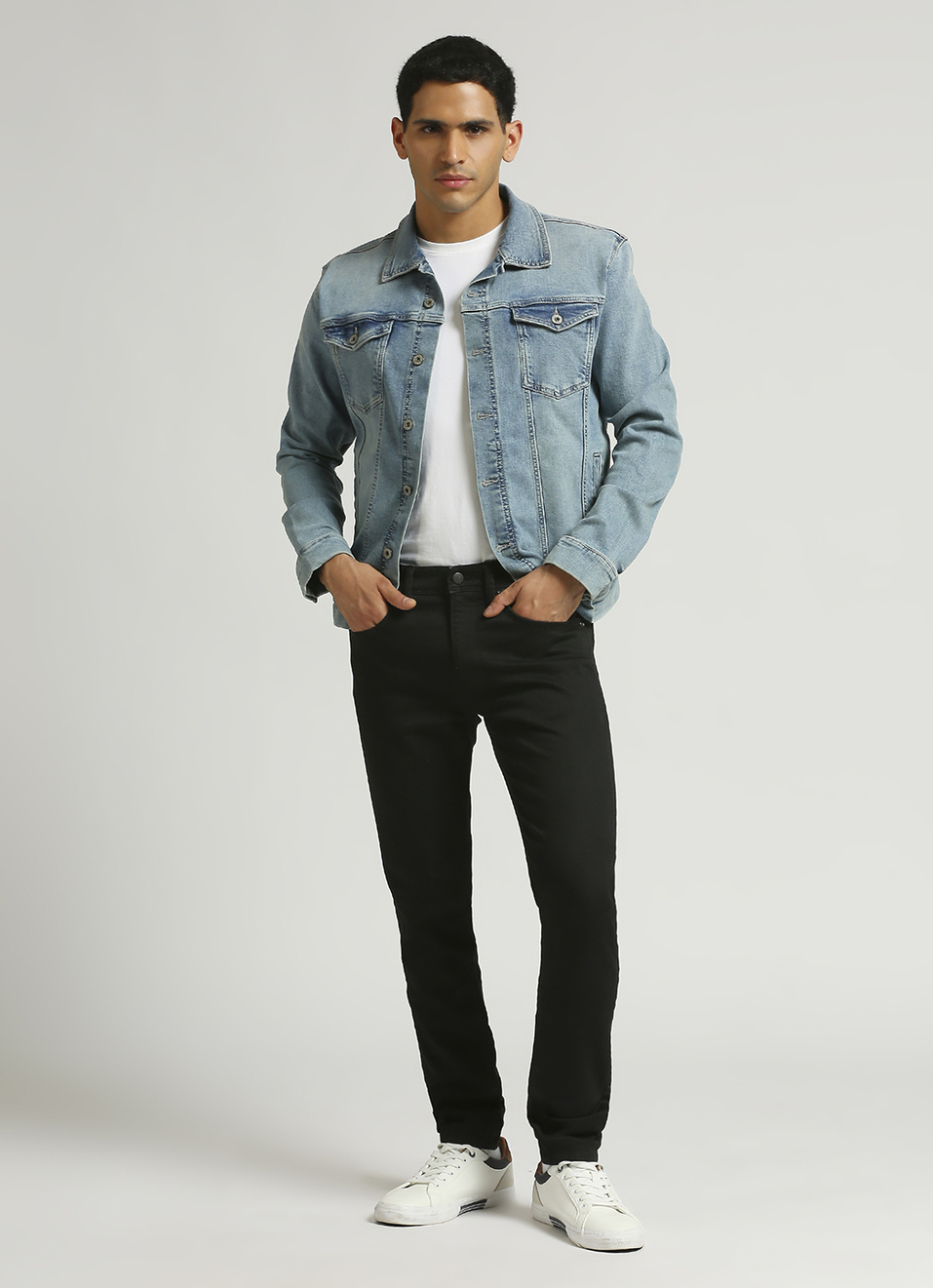 Chinox Black Mid Rise Skinny Fit Gymindigo Jeans, , large image number 3