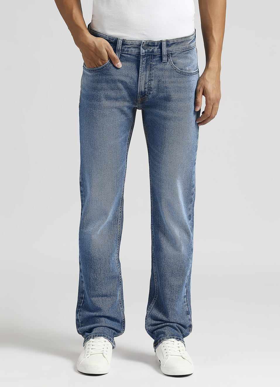 Holborne Light Blue Mid Rise Straight Leg Jeans, , large image number 2