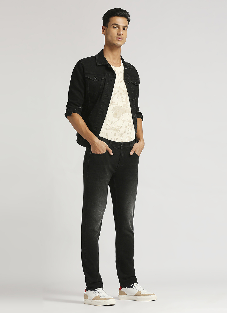 Vapour Low Rise Tapered Black Jeans, , large image number 1