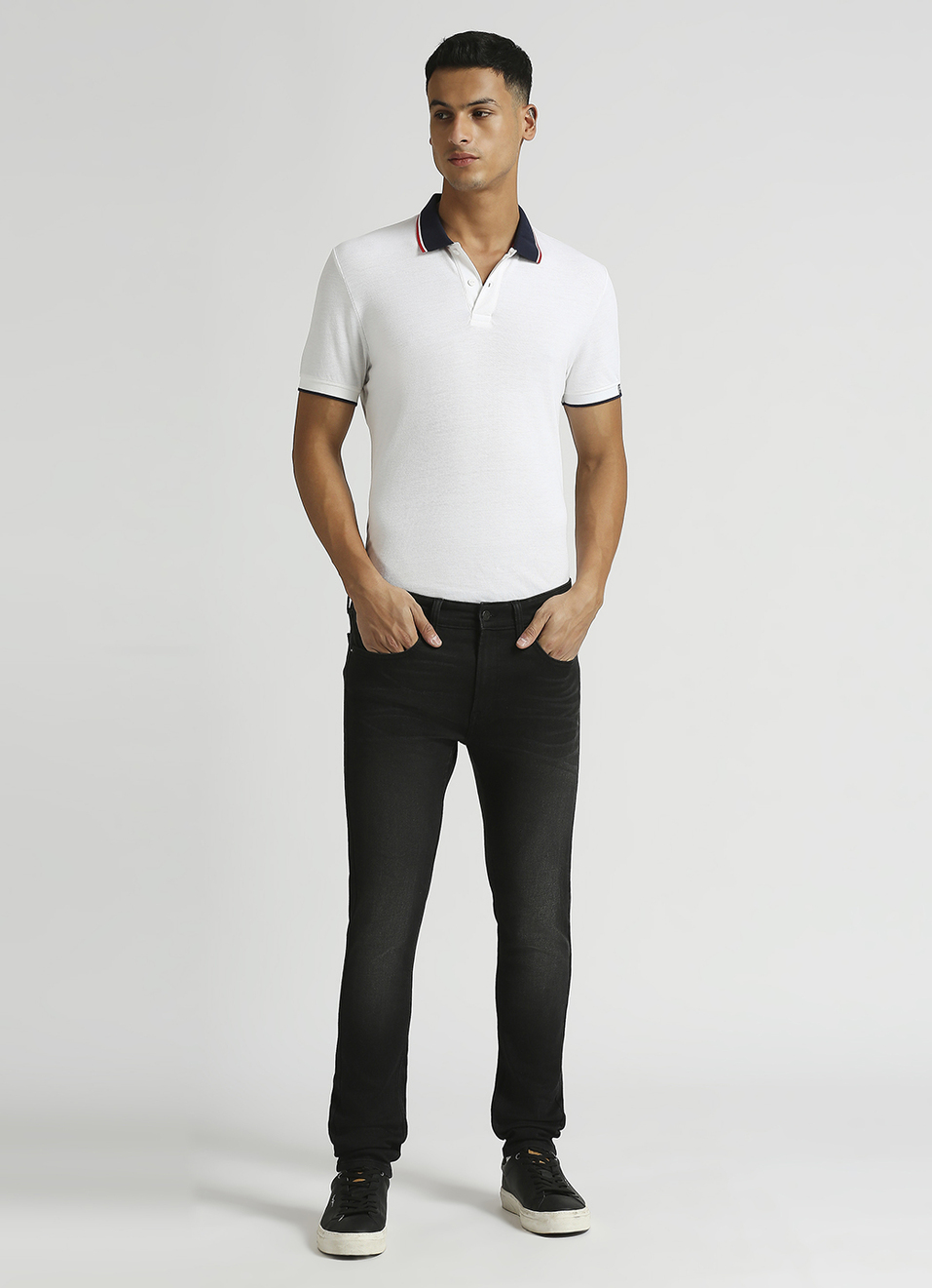 Chinox Black Mid Rise Skinny Jeans, , large image number 1