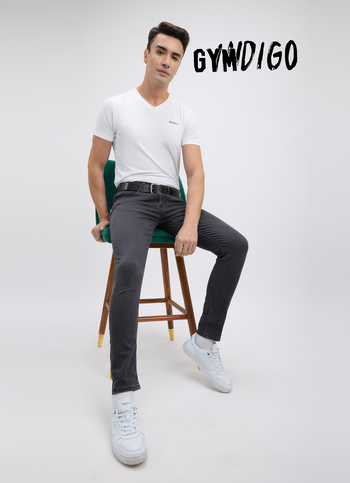 Men Black Mid Rise Tapered Gymindigo Jeans