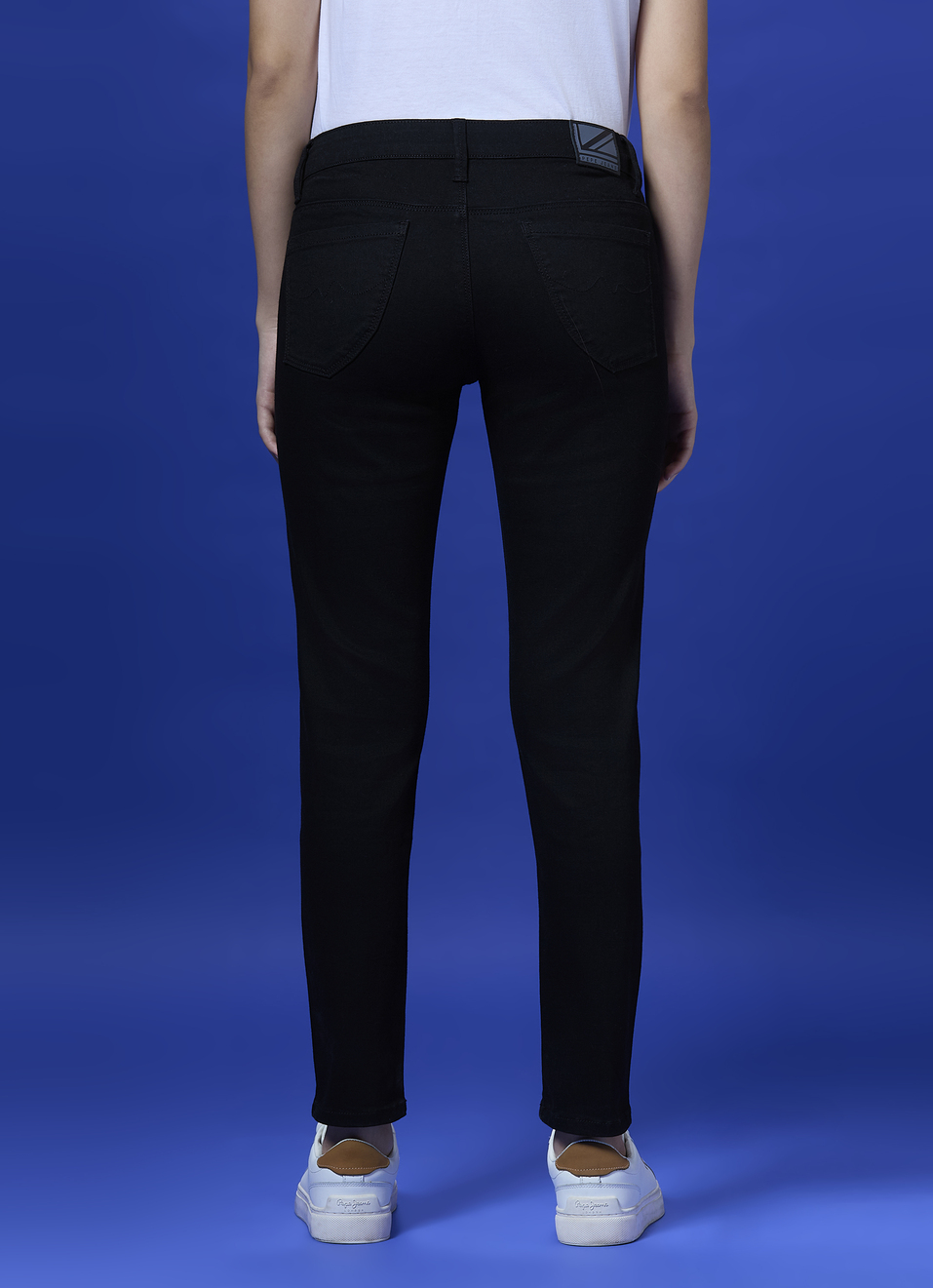Women Black Mid Waist Skinny Jeans, , large image number 2