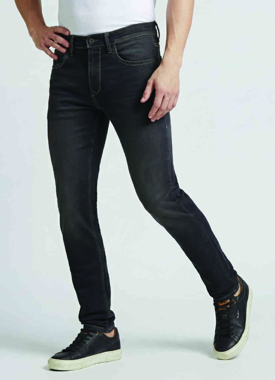 Chinox Black Mid Waist Gymindigo Jeans, , large image number 0