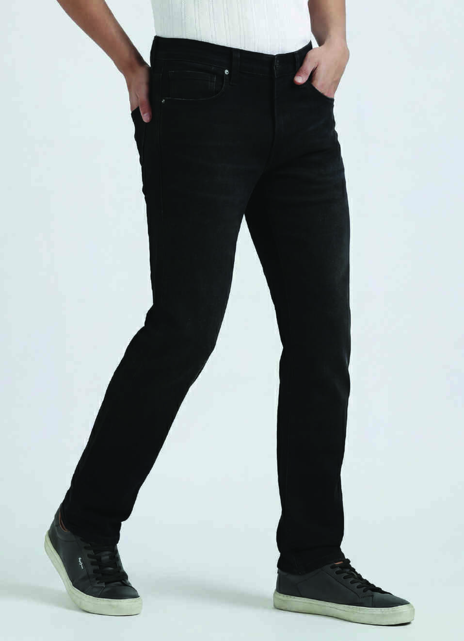 Men Black Mid Rise Straight Jeans, , large image number 0
