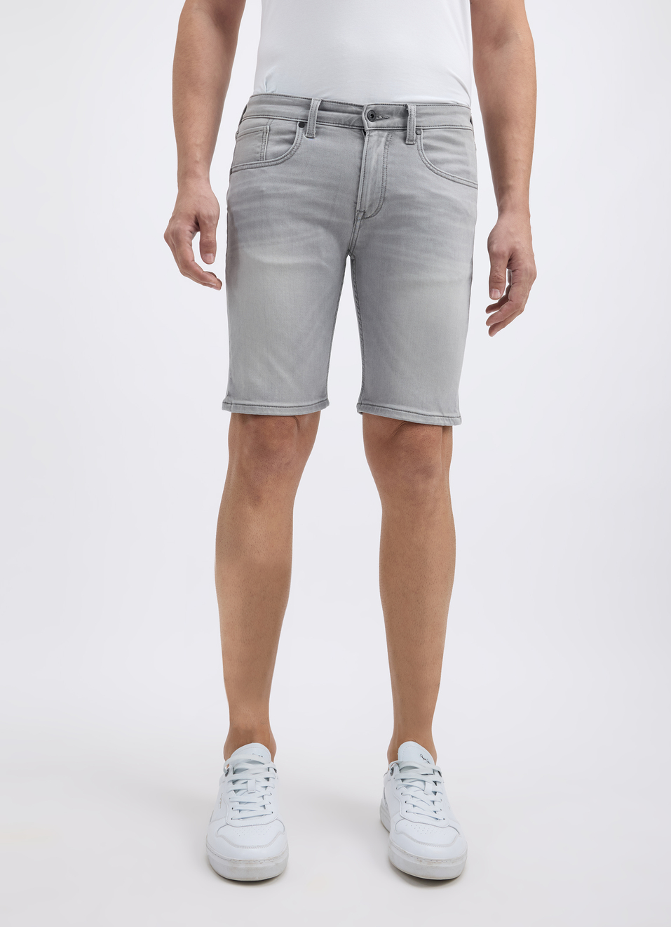 Men Grey Mid Rise Slim Fit Shorts, , large image number 1