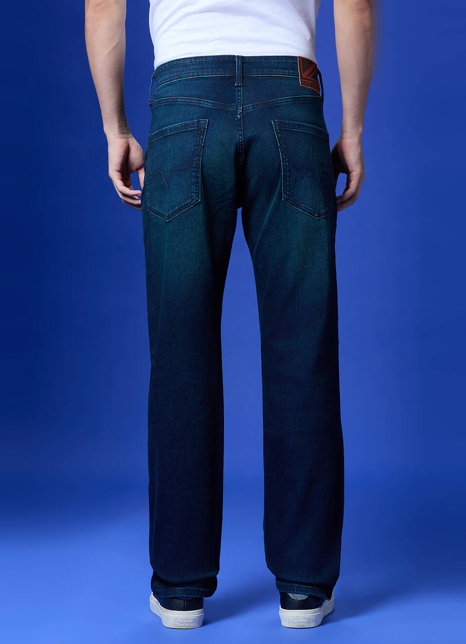 Men Blue Mid Rise Straight Jeans, , large image number 3