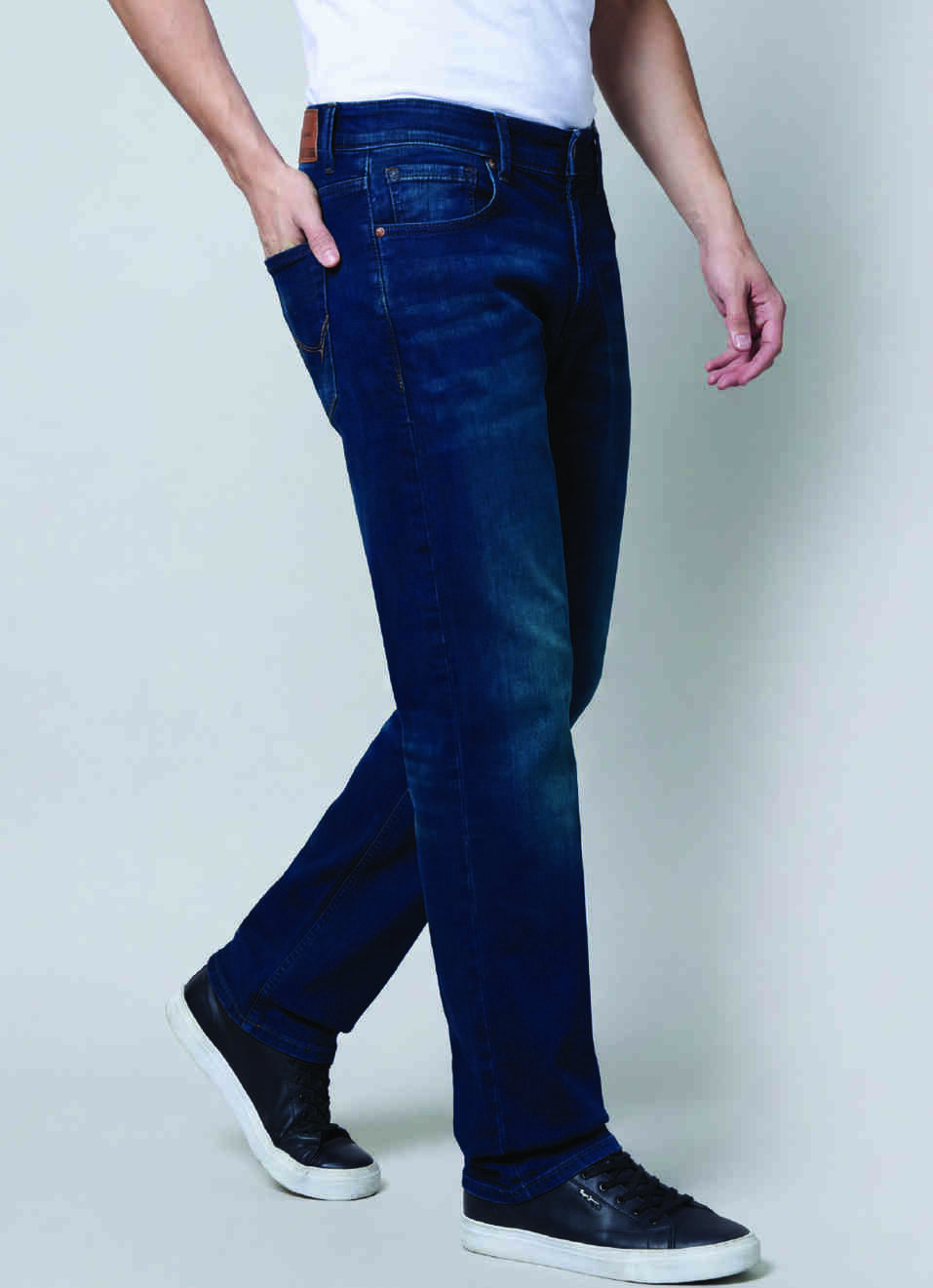 Men Blue Mid Rise Straight Jeans, , large image number 0