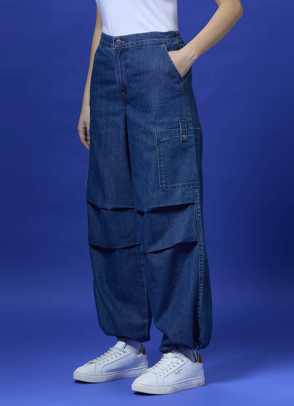 Women Blue High Waist Balloon Leg Parachute Jeans, , large image number 3