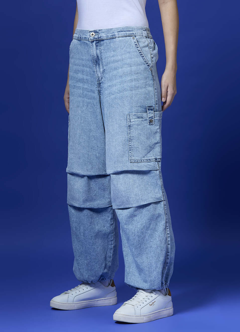 Women Blue High Waist Balloon Leg Parachute Jeans, , large image number 3
