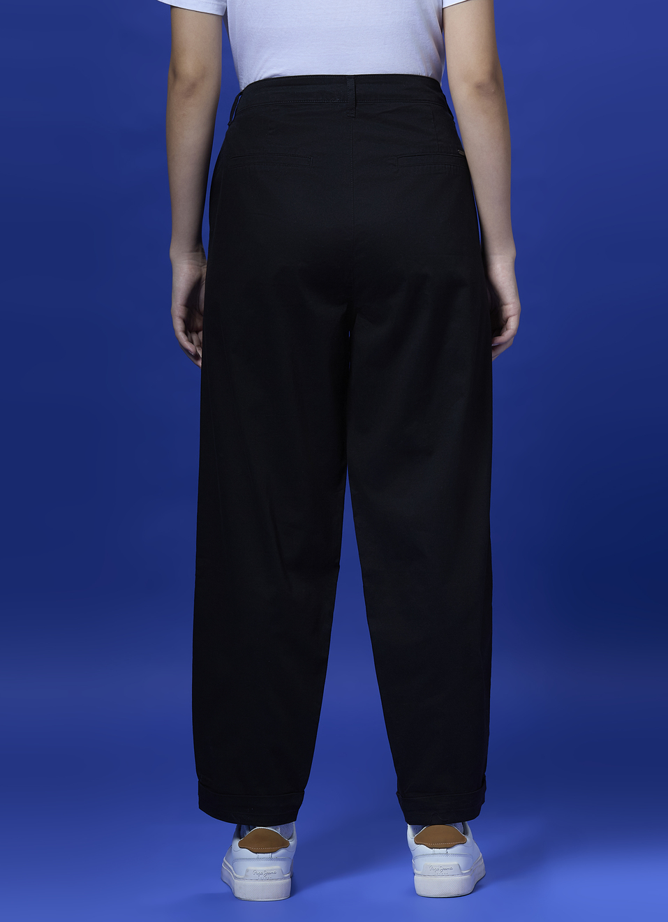Black Mid Waist Carrot Fit Trousers, , large image number 2