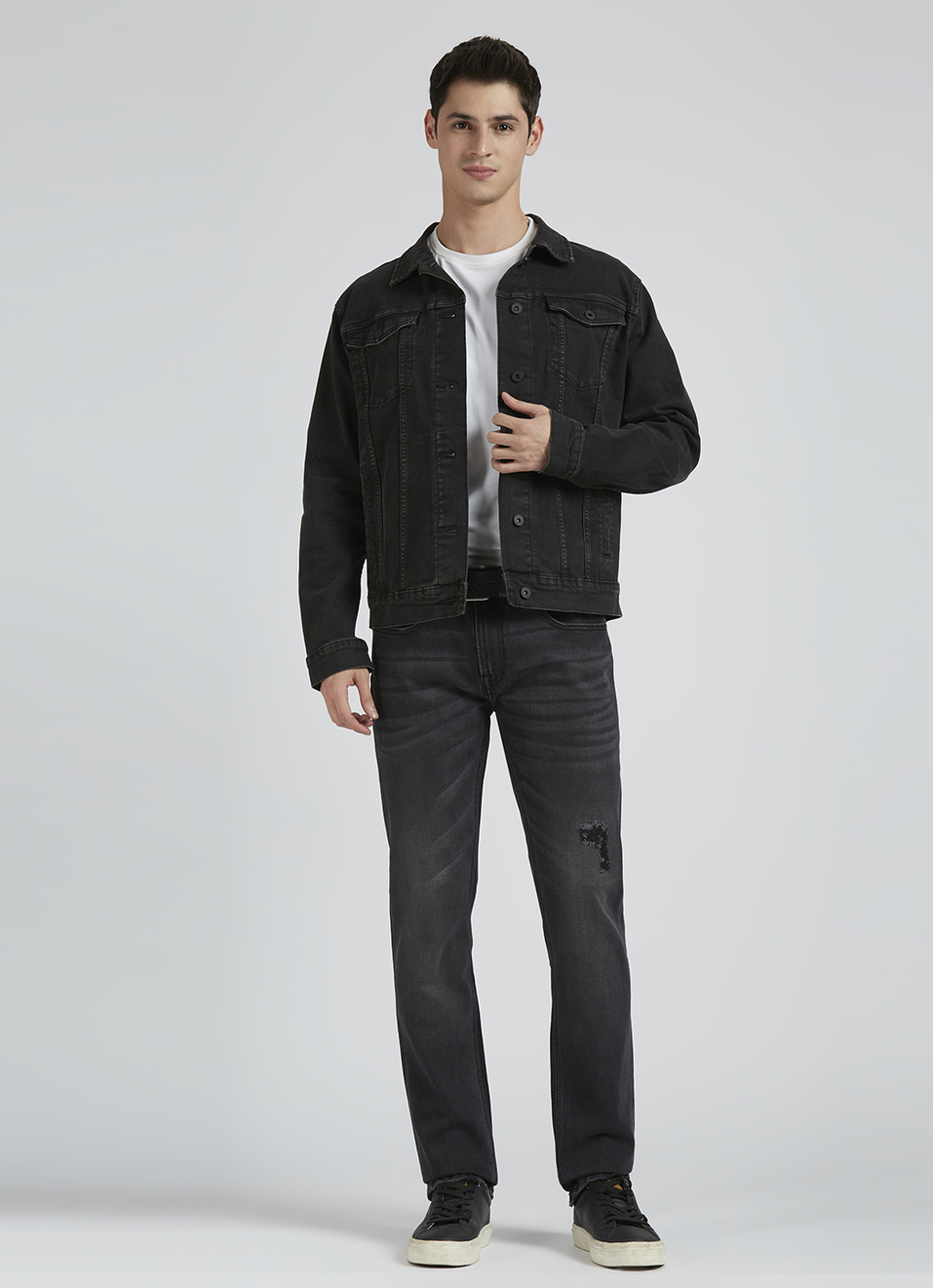 Men Black Mid Rise Slim Fitjeans, , large image number 1