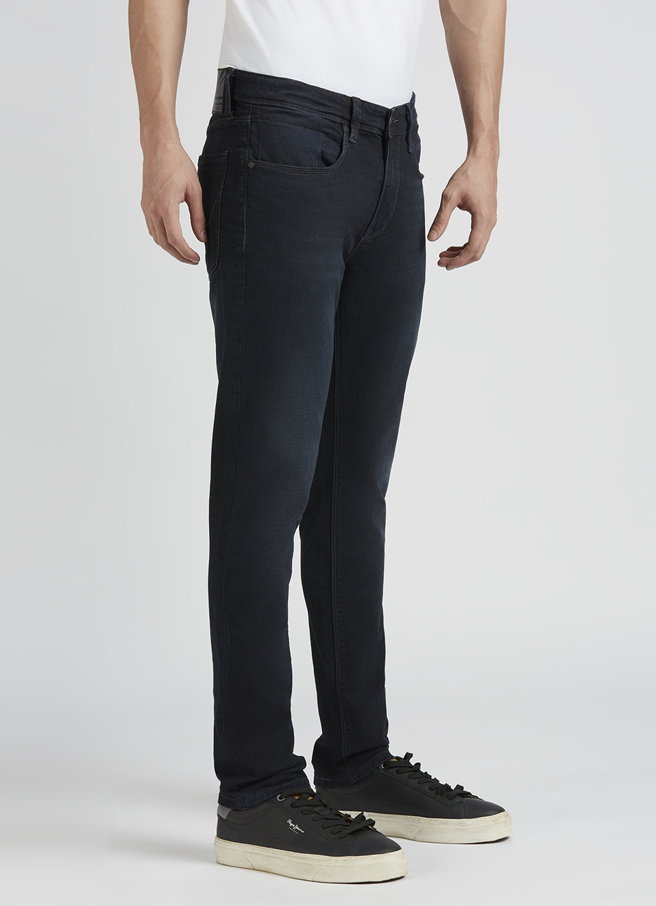 Chinox Black Mid Rise Tapered Jeans, , large image number 5
