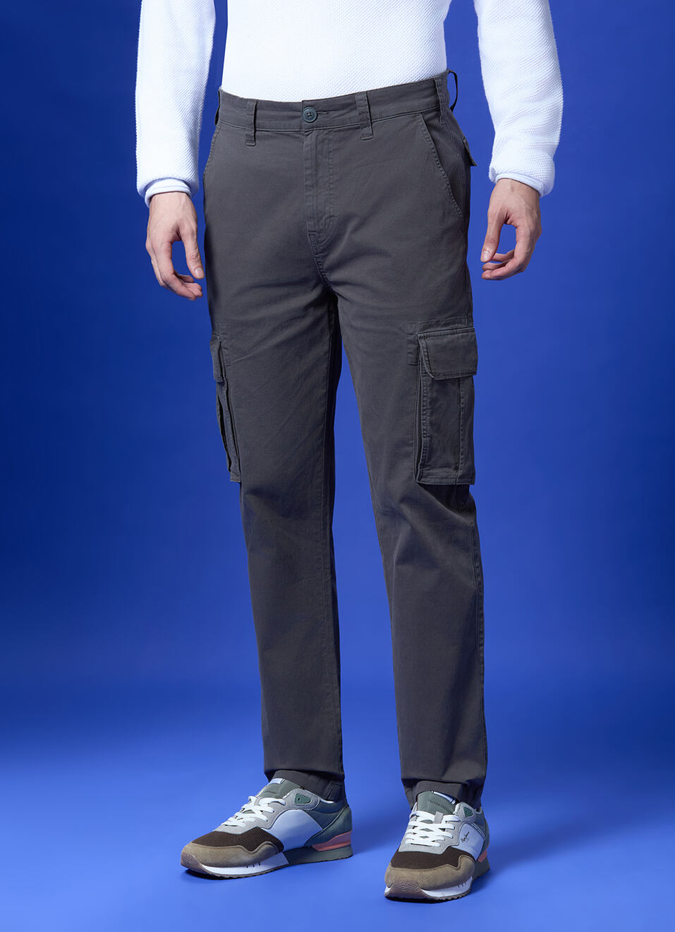 Men Grey Mid Rise Straight Fit Cargo, , large image number 0