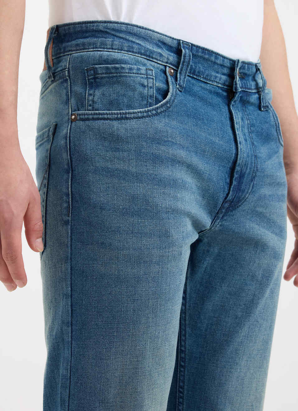 Men Blue Straight Fit Mid Rise Jeans , , large image number 4