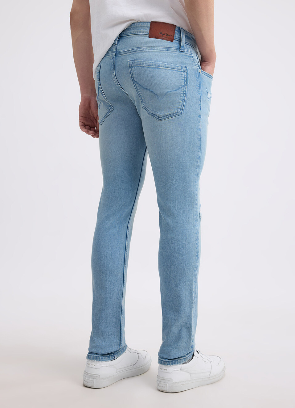 Men Blue Slim Fit Mid Rise Distressed Jeans , , large image number 1