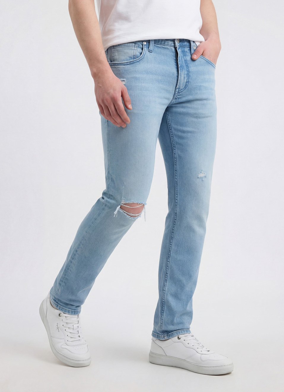 Men Blue Slim Fit Mid Rise Distressed Jeans , , large image number 0