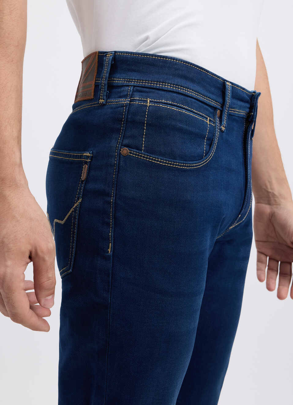 Men Blue Mid Rise Straight Structured Jeans, , large image number 4