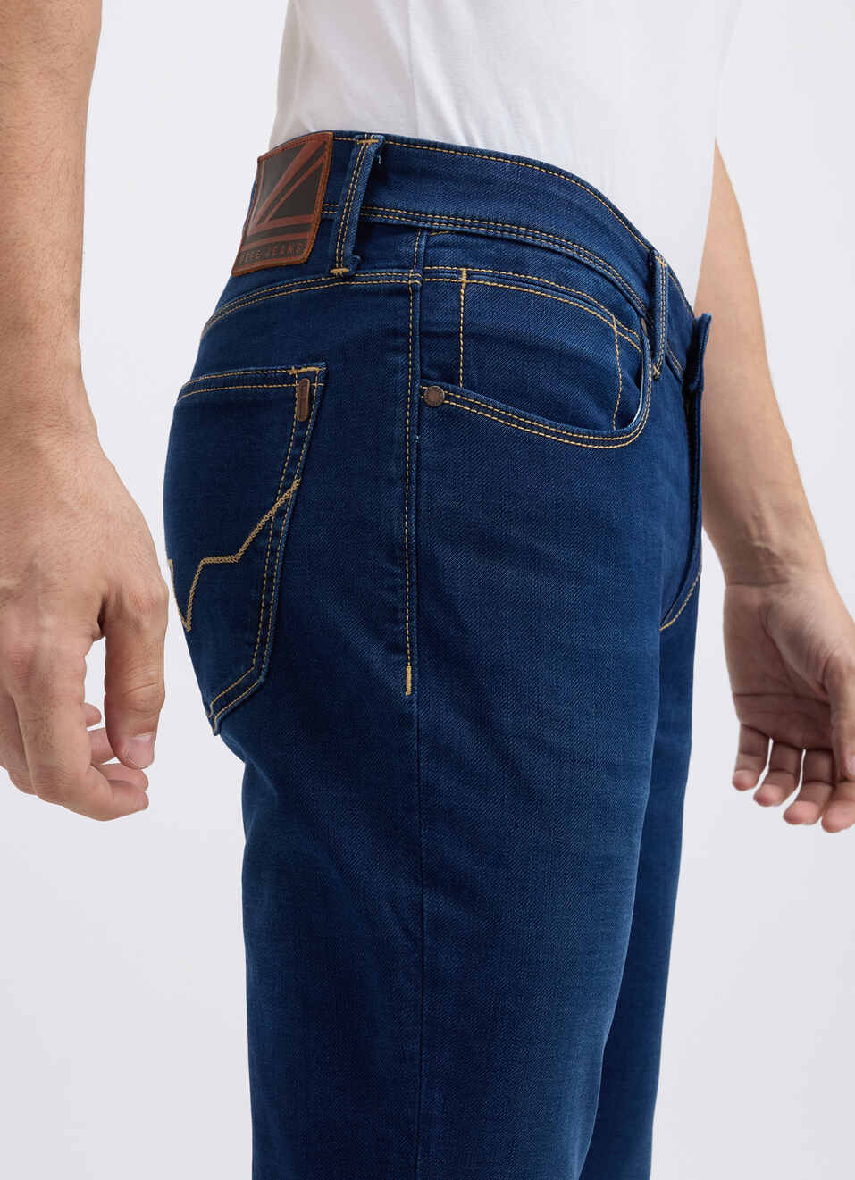 Men Blue Mid Rise Skinny Ankle Length Structured Jeans, , large image number 4