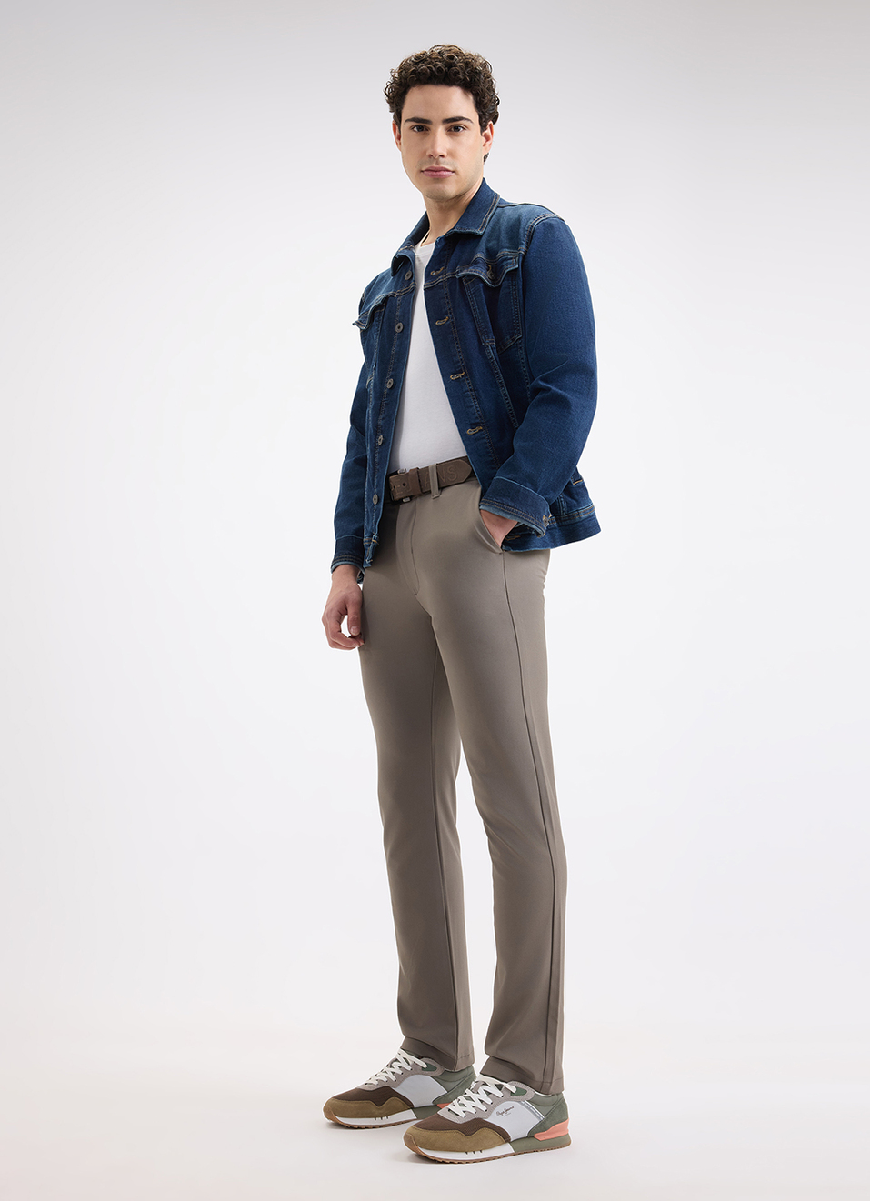 Men Beige Mid Rise Lightweight Trousers, , large image number 5