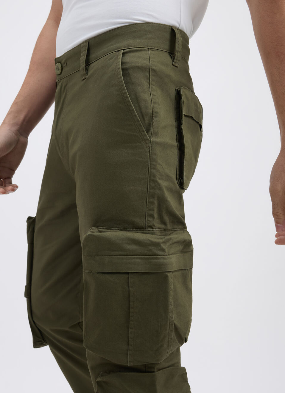 Men Green Mid Rise Stretch Cargos, , large image number 4