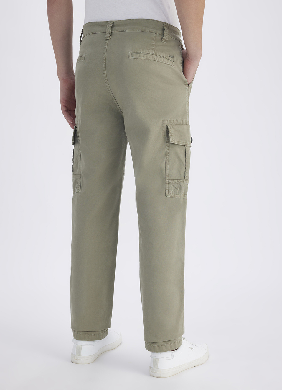 Men Green Overdyed Mid Rise Cargos, , large image number 5