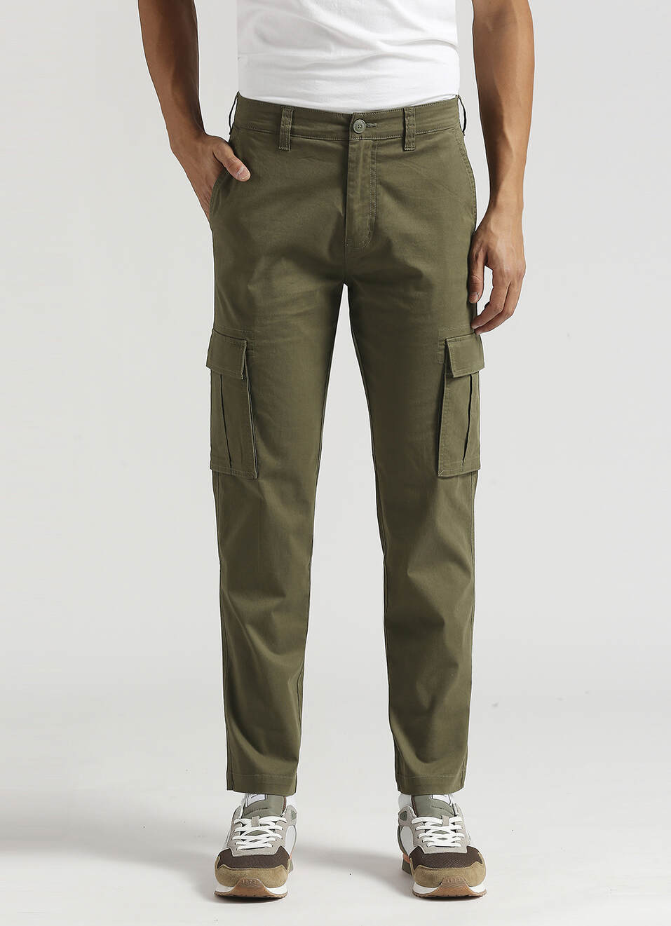 Men Green Lightweight Mid Rise Stretch Cargos, , large image number 2