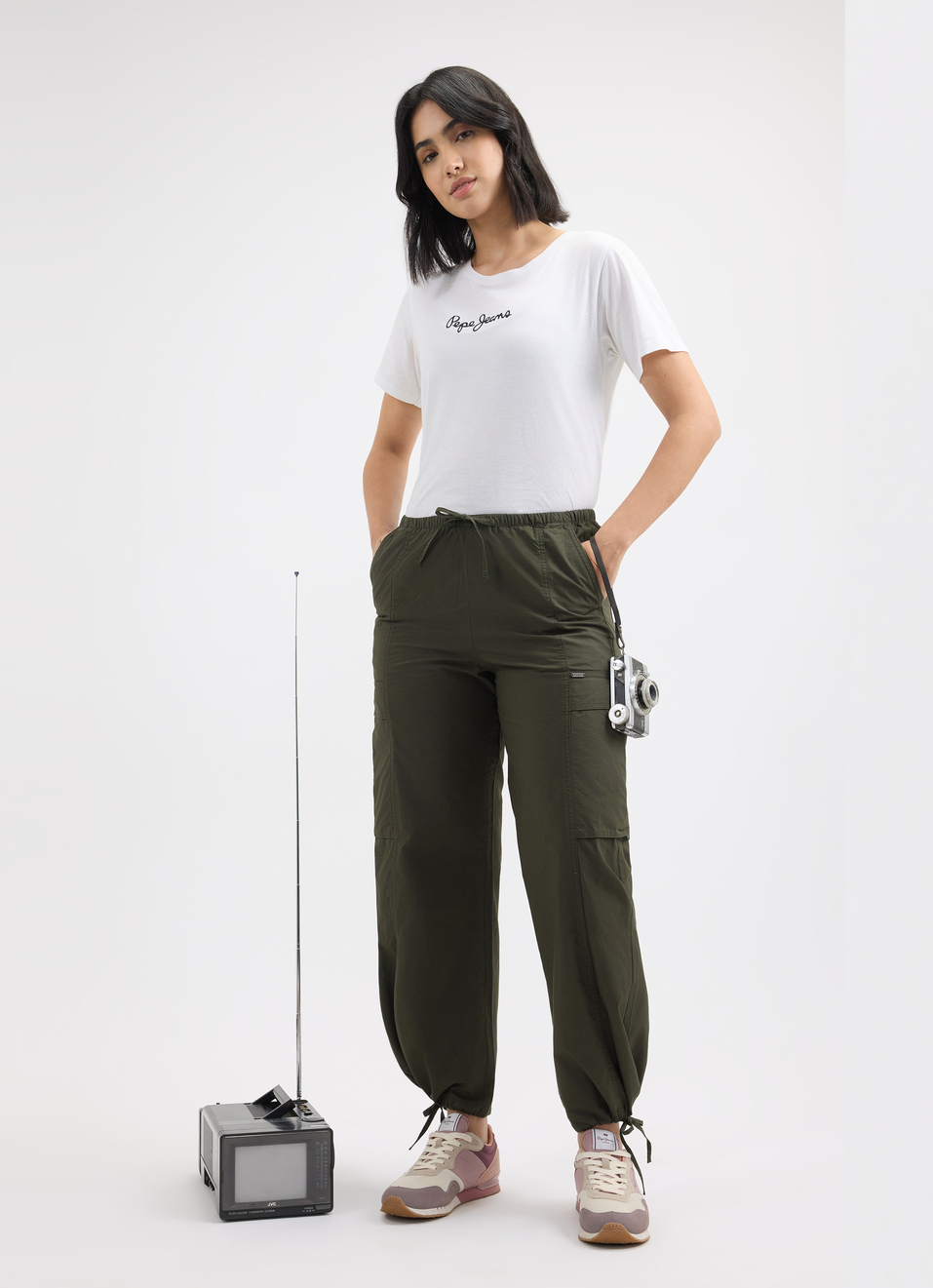 Women Green High Rise Parachute Pants, , large image number 5