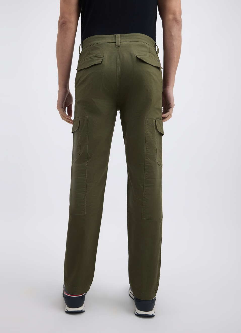 Men Green Mid Rise Stretch Cargos, , large image number 2