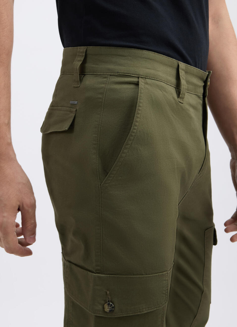 Men Green Mid Rise Stretch Cargos, , large image number 4