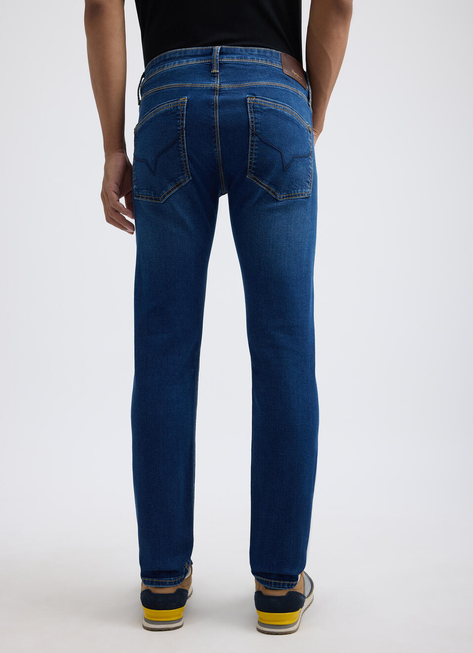 Men Blue Low Rise Tapered Powerflex Jeans, , large image number 2
