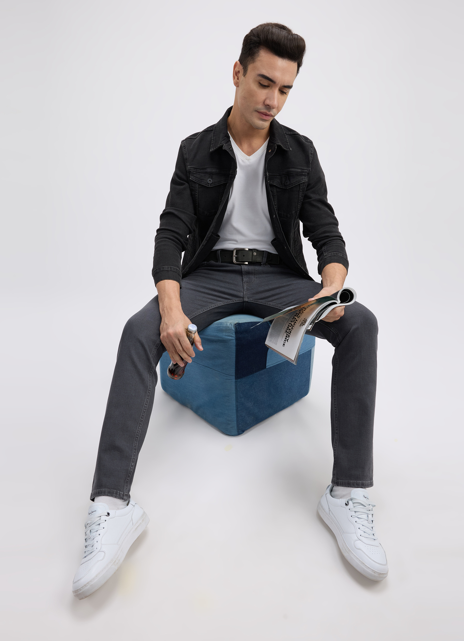 Men Grey Slim Fit Mid Rise All-climate Stretchable Jeans, , large image number 5