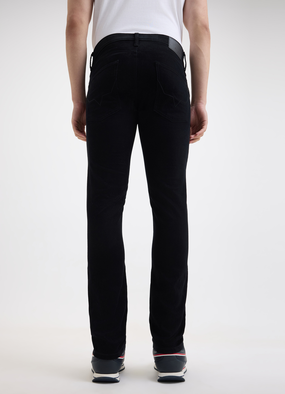 Men Black Low Rise Tapered Structured Jeans, , large image number 2