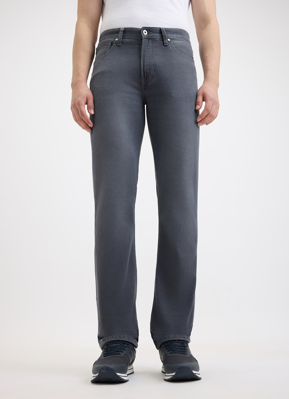 Men Grey Straight Fit Mid Rise Jeans , , large image number 6