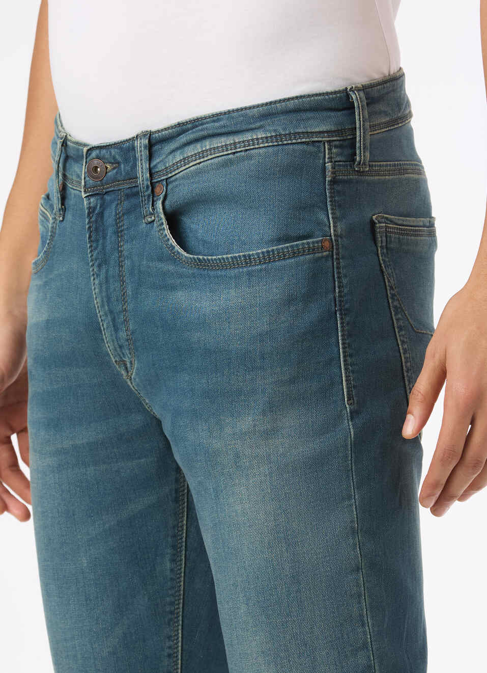 Men Mid Rise Tapered Fit Blue Stretchable Jeans, , large image number 4