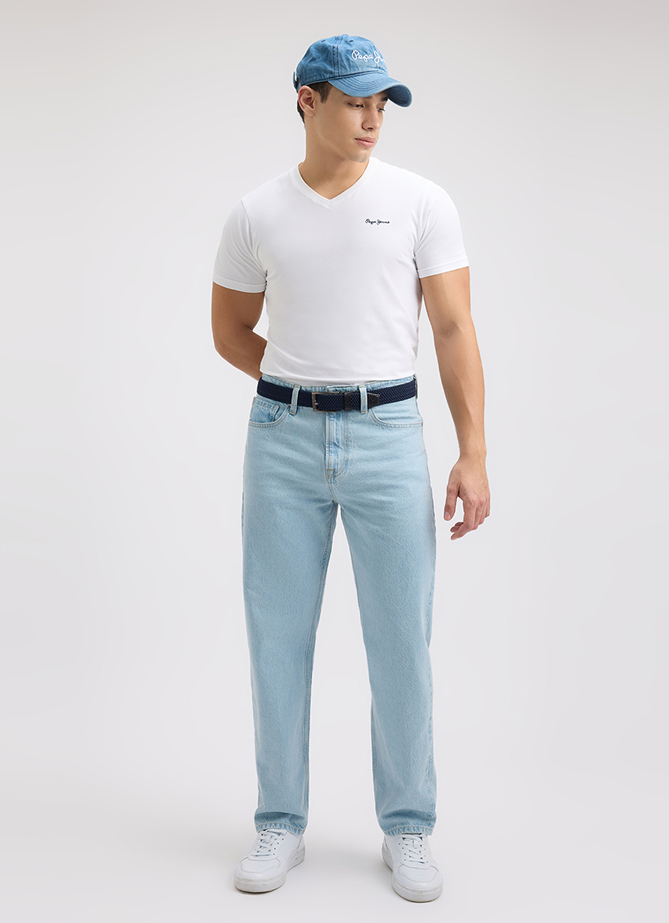 Men Blue Relaxed Barrel Fit Mid Rise Jeans, , large image number 5