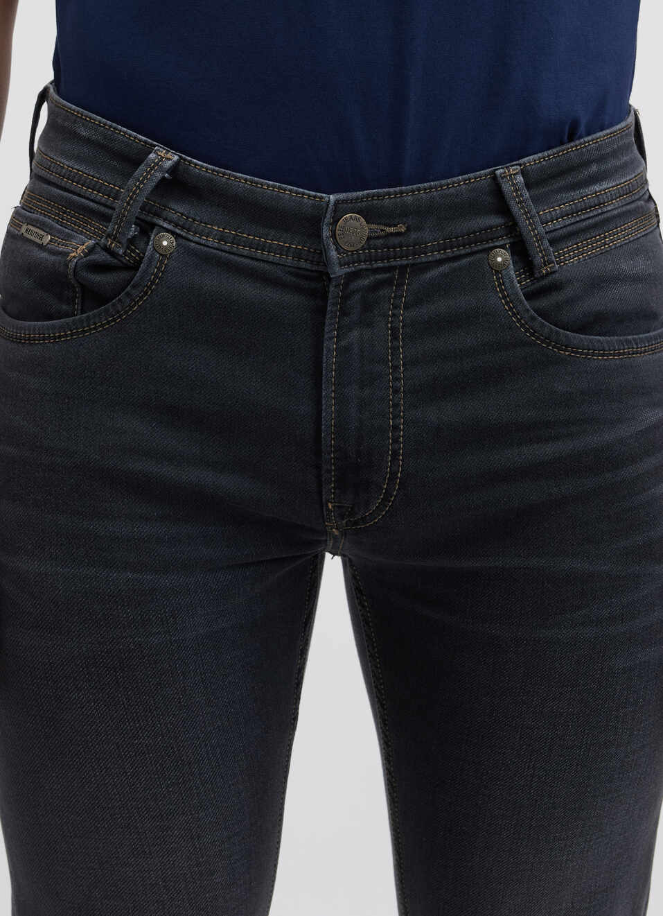Men Dark Blue Mid Rise Slim Jeans, , large image number 4