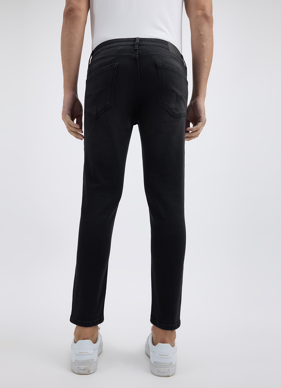 Men Black Skinny Fit Mid Rise Distressed Jeans , , large image number 3